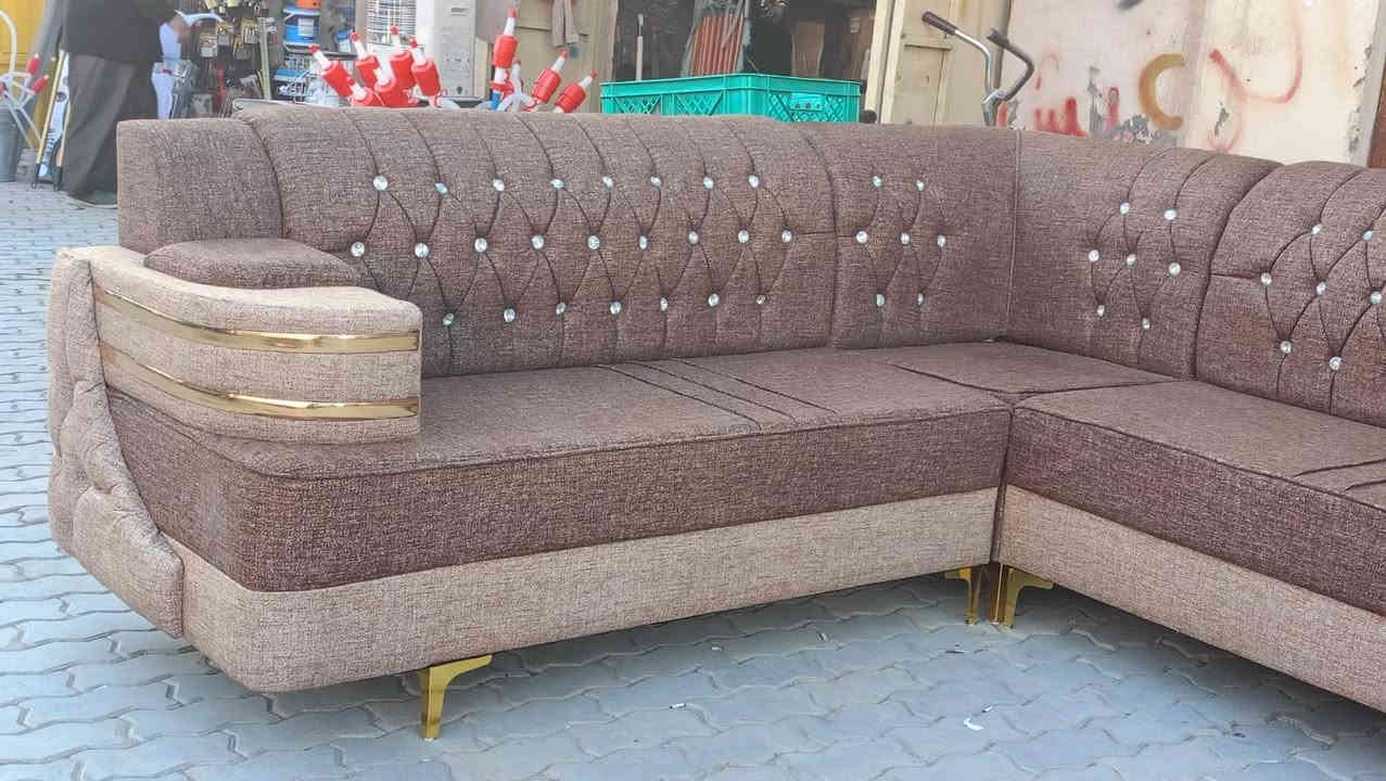 #معرض_علاوي_الدغيش_للاثاث_المنزلي 🫡❤️
ديوان عراقي شغل حطاطه خشب بلوك اسود بلكامل
قياس 7 امتار 5 قطّع 11 مقعد شغلنا الخاص بضمان حقيقي يمتد لسنوات الاسفنج اكسترا والخشب بلوك عراقي جدا ثقيل اضافة إلى نوعية الاقماش الممتازة والأصليه
#مستعدون_لمراوس_الاثاث_المستعمل_بجديد ❤️
#الي_عندو_اي_غرض_للبيع_يراسلنا_على_الواتساب
#للاستفسار_***********(علاوي الدغيش)
او ( *********** / علاوي الدغيش )

#العنوان (صلاح الدين / بيجي / داخل السوق / مقابل اسواق الشاطي )

واهلا وسهلا بجميع زبائننا الكرام وحياكم الله
