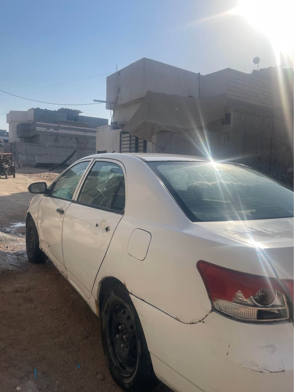 السلام عليكم BYD G3 موديل  2015فول مواصفات بصمة و تشغيل ع  بعد وفتحة  رقم ذي قار مشروع وطني سيارة (نقصها مشط وحدادية صفحة العبري الكدام) مكينة وگير كورلا 1600 وثنينهن خير من الله سنوية 2028 وراعية يريد تحويل  ومصبوغة عام جمالية لا اكثر.  (السيارة بيه ملاحضات بسيطة) السعر 47 وبيها مجال قليل
هـ*********** متواجد مكان السيارة البصرة التنومة البصرة, العراق
