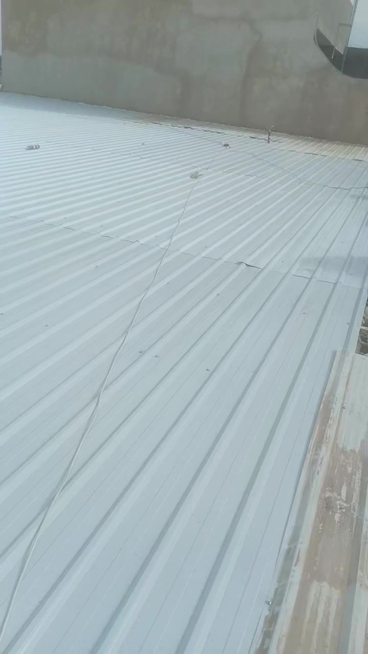 تم اكمال مسقف الاخ مهند علي رشود
مهند الزيدي 
 ومستعدون لكافت اعمال الحداده والسقائف 
 العمل درجه اولا 
وسرعه بالعمل 
وضمال من تصاقط الامطار الى الداخل
والاسعار مناسبه جدا 
هاتف
‍***********
