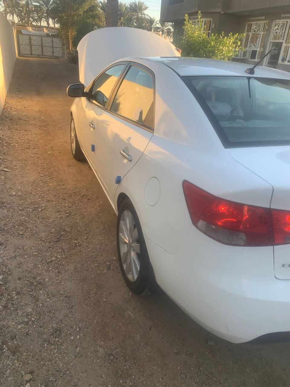 سيراتو خليجي ٢٠١٢بغدادتحويل ثاني يوم  بيهه صبغ جوة قبغ البانزين اوبارد اباب السايق محرك كير حدادية مكفوله السعر ١٠٨بيهه مجال بسيط هذه رقمي ***********
