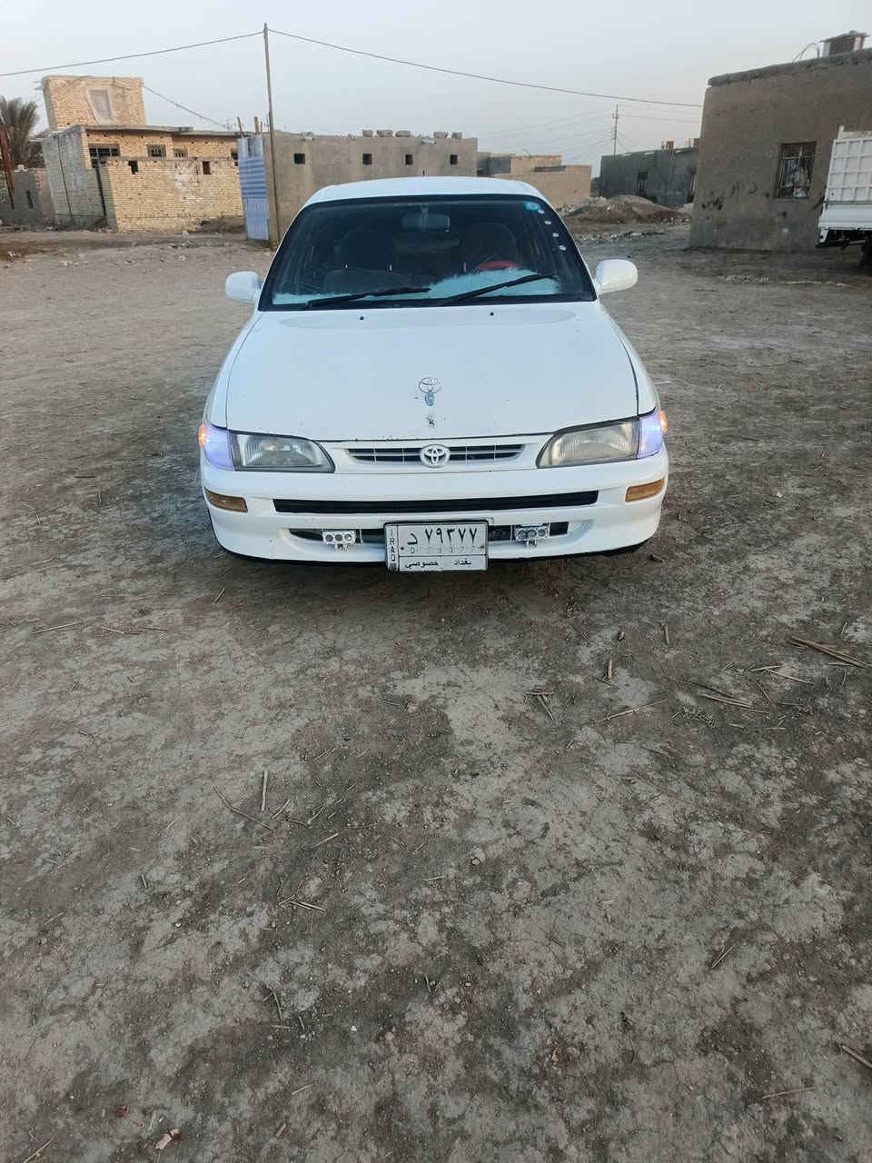 سلام عليكم للبيع كورلا 1994 مكفوله من ضربه وكص وصبغ العام
محرك وكير حاويه حداديه تايرات جددد 

كهبايات كله شغاله دواخل جديده 

رقم بغداد مشروع وطني سنويه مجدده 2029

مكان ذي قار قريه الزيرج شراي يتصل ***********
