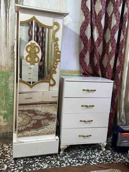 السلام عليكم غرفه تركيه للبيع سعر 500 وبيها مجال الاستفسار على هذا الرقم ***********
