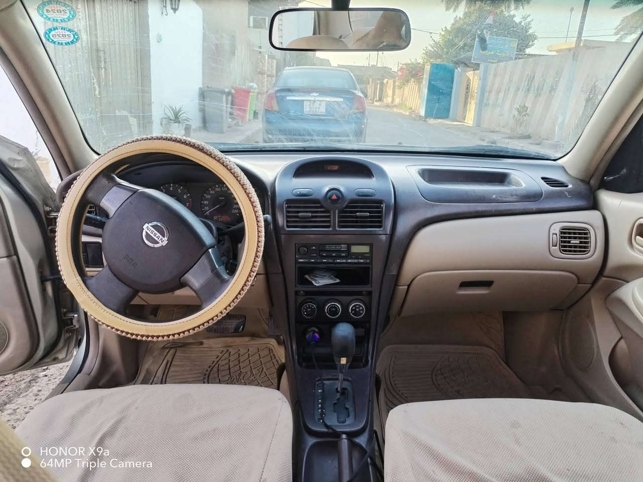 تحية طيبة نيسان سني 
نيسان سني 2009
كير اوتماتيك
تبريد تدفئه
كير ومحرك كفاله
كهربائيات تمام
رقم اربيل انكليزي الجديد
بأسم ولد صديقي و جيراني
تحويل او وكالة
بيها صبغ اقل حزام 
قمارة بلادية بيها شوية جلاح
هزة وسنوية جديده
بطارية جديده 
تخم تاير تخم ويل كاب 
سيارة جاهزة للاخير
السعر 88 وبيها مجال 
مكان السيارة صلاح الدين بلد قرب مرقد الامام السيد محمد عليه السلام
***********
***********
