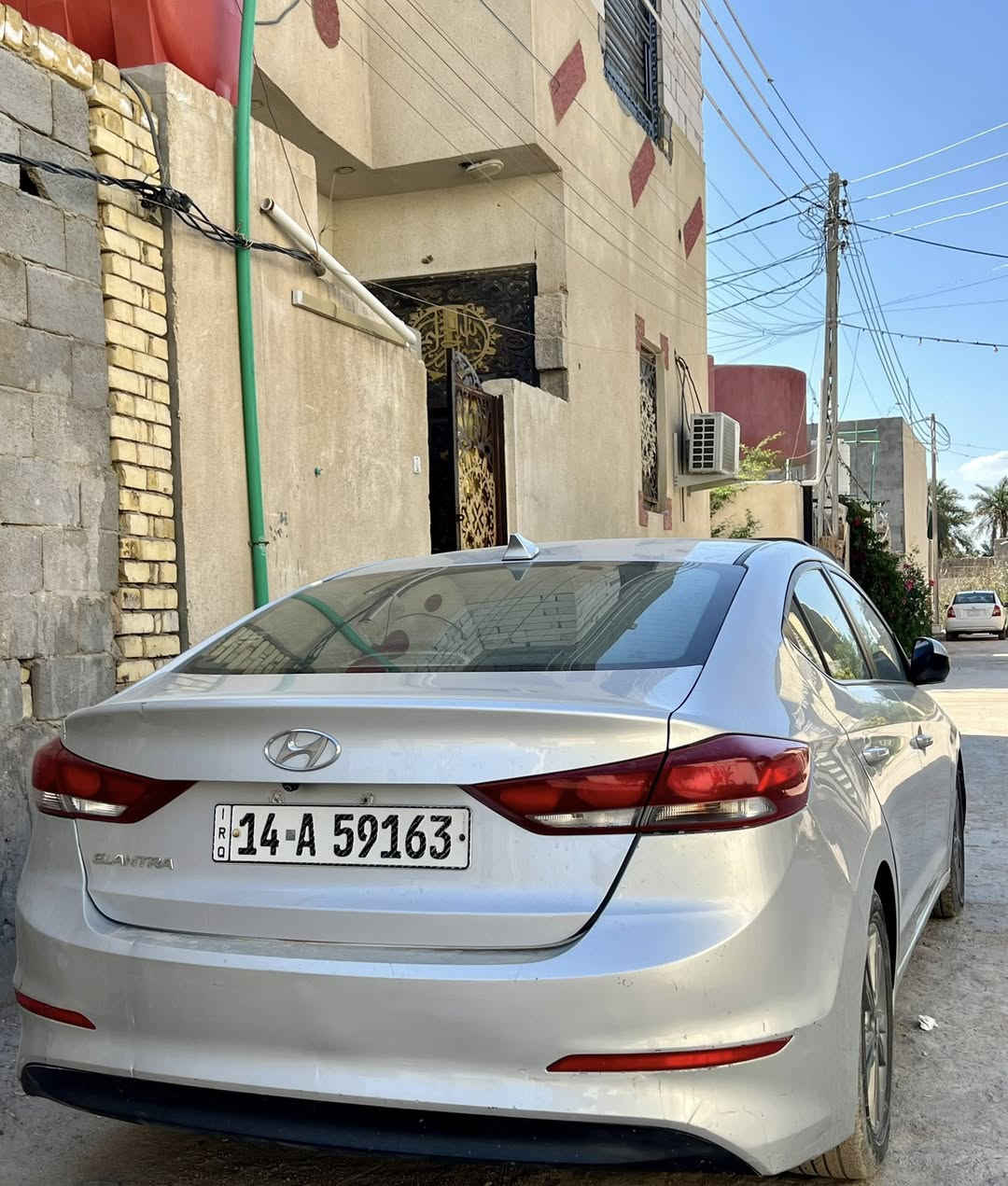 سلام وعليكم النترا 2017 وارد أمريكي رقم بصره وهزه جديده وسنويه جديده محرك 2000دوش وكير مكينه شرط الفحص وما مفتوح لا تنقيص ولا تبخير وسياره ماشيه 102 mi سياره مامتعوبه سياره ماعده جاملغ الأمامي مرجع ؏ بارد فقط سعرها 125 وبيه مجال الطيبين 
 اليہَ معجبه سعر ليكسر بيها ***********
مكان البصره تنومه شط العرب
ملاحضه مكلف بـ نشر اتصل ؏ صاحبهه
