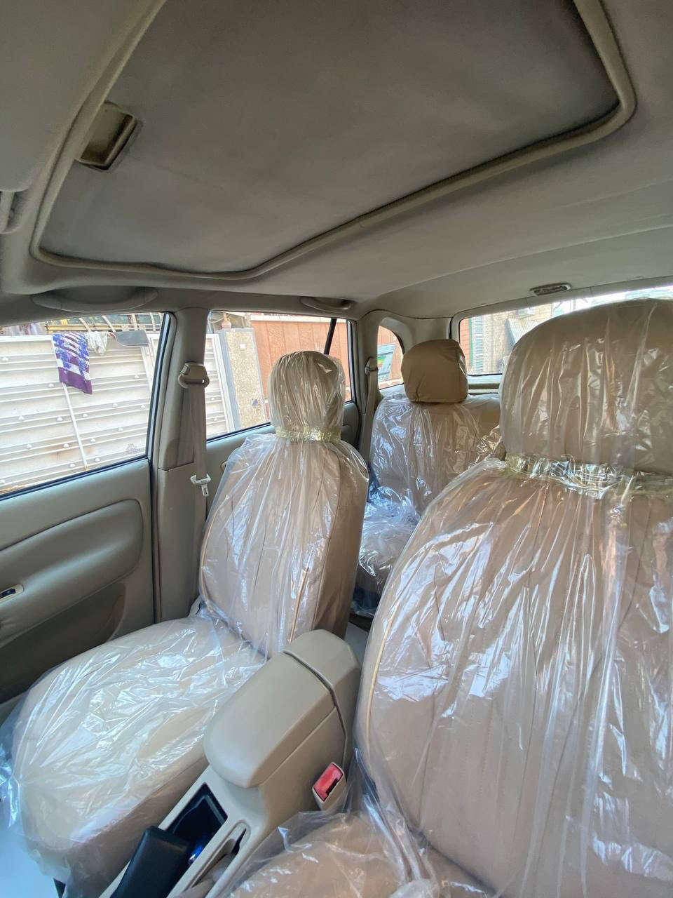 السلام عليكم تيكو 2012 للبيع بدون ضرب بدون صبغ سياره حلوه نظيفه داخل بالجيس شاشه كامره تحكمات ستيرن . فتحه سلايد روف 
سياره كير مكينه بوضع جيد 
السعر 75 وبيه مجال 
مكان صليخ او قرب مركز شرطه صليخ 

  ***********غير متواجد عله الفيس
