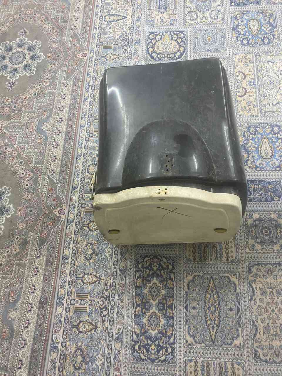 السلام عليكم خواتي صندوك توصيل كامل تعال شد سعر30 بي مجال شراي رسني خبرني***********
