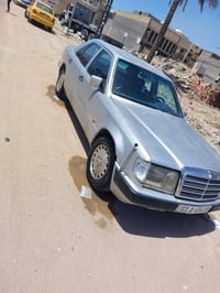 مرسيدس • ٢ ونص • بغداد