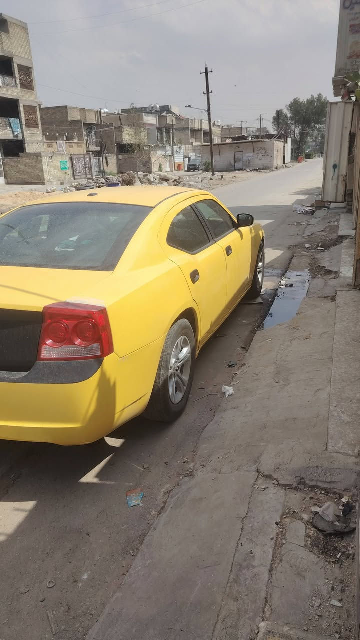 سلام عليكم جارجر 2010 اصل كير ومكينه مكفولات وخير من الله مكينه 3500 السياره بسمي رقم نينوه انكليزي تخم ويل مال كصه جديد حادث جاملغ عكس السايق وبنيد بدون بدون دواخل  منضومه تبريد كله جديد بيه بدايت ونه بل اكسل السياره تشغيا عن بعد سيرفس طافي بكاني بغداد رقم الهاتف *********** سعر 86
