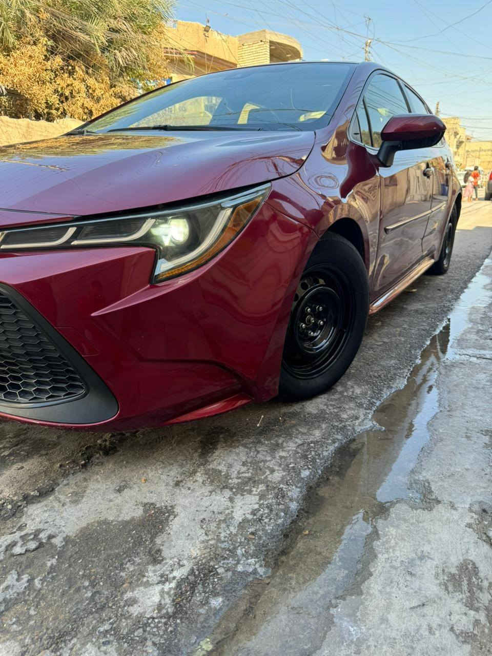 السلام عليكم ورحمة كورولا لون ماروني ٢٠٢٢ بدون ايرباك وبيع فقط رقم بغداد وجاهزة من كل شي le بصمة وهايبرد مواصفاتها حلوة ومكانها ديالى تقاطع القدس للاتصال ***********  وماشية ١٤١ الف ميل
