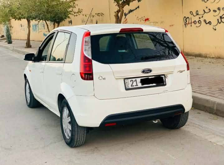 فۆرد فیگۆ
خوار بازاڕ
سفری شەریکەی نیڤا خلیجی
سەنەوی و ڕەقەم تازەیە
کارەبای کامل بەشەرت 
سەیارەکە ماڵی دۆستە
دوو پارچەو پەڵەیەک بۆیاخە بێ ناو گرتن بێ ئێرباگ
کامل تایەی تازەیە 
کامل سێرڤز کراو
بێ تەقەو ڕەقەو بێ مەسرەف 
مۆدێل 2011
نرخ 72 گەڵاو کەمێک معامەلە 
شوێن سلێمانی
ڕەقەم تەلە فوون/***********
***********
