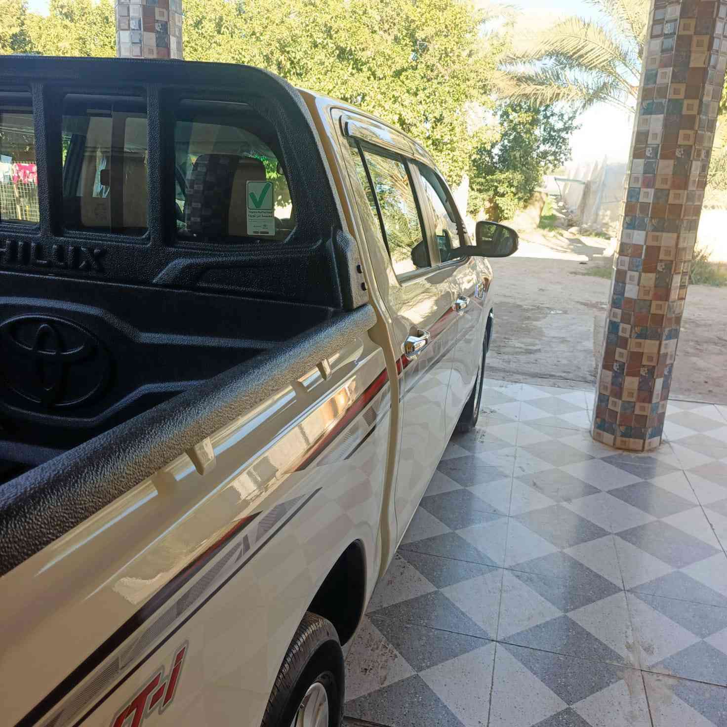 سياره هيلوكس ناصي اوتو ماتيك SR5
كفاله عامه باسمي تحويل ثاني يوم الرقم بغداد 

ماشيه 9999 
موديل2023

رقم صاحب السياره***********

الرقم الثاني ***********

السعر 295ورقه
