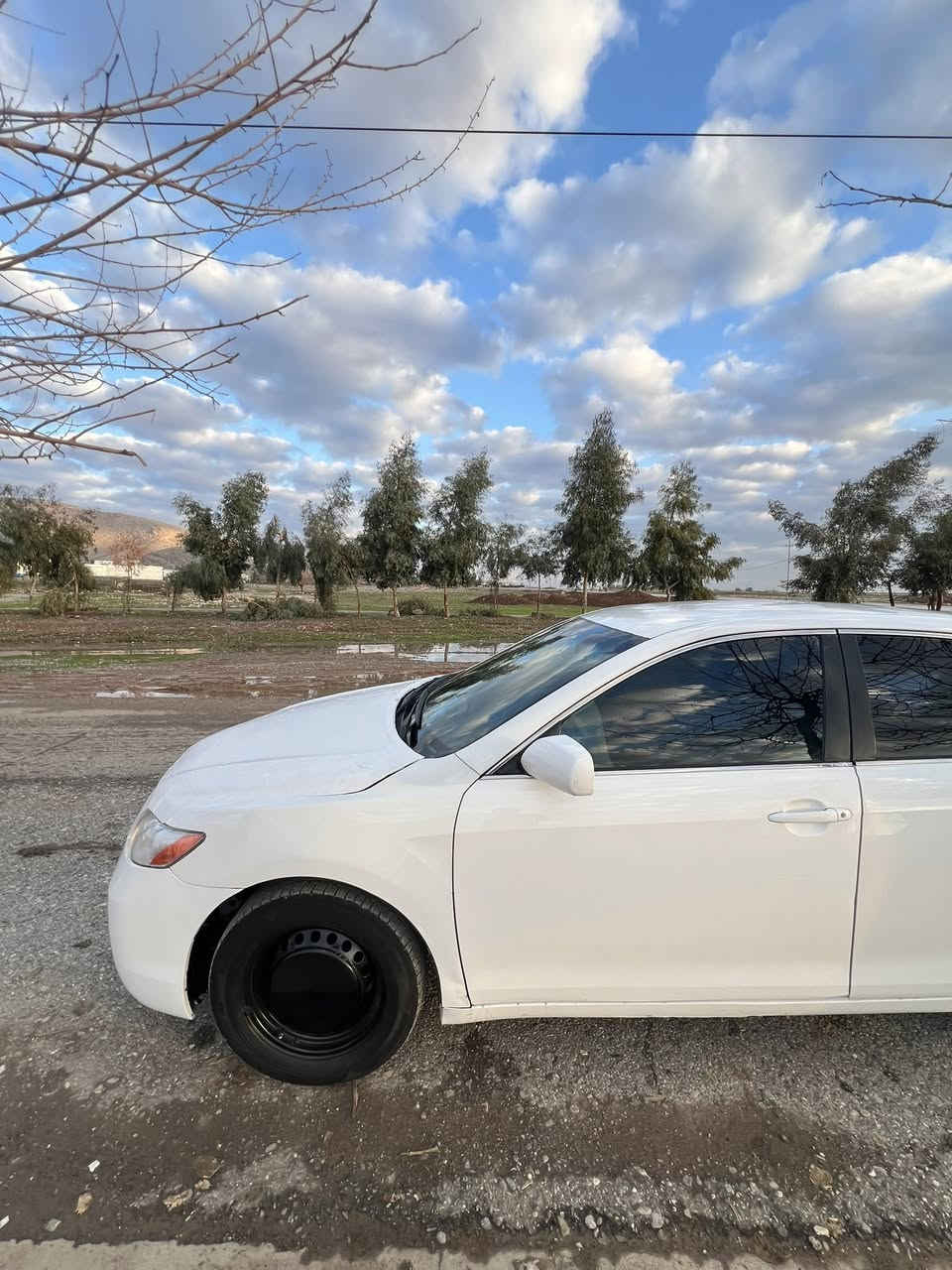 ماشاءالله له مالي هه موولايه ك
بؤ فرؤشتن يان گؤرينه وه 
كاميري بڕاوه ي دوبه ي
مؤديل ٢٠٠٩
لؤك لؤك ده عامي بؤ ده عامي  به شه رت 
كئري و مه كينه و كاره باي به شه رت
ته بريد ساردووگه رم به شه رت
چركه ي تيانيه 
رؤن و شتي تازه گؤراوه
به ردي گزؤزي بيلادي تيايه
٦سيدي 
سه ياره كه هه موو گياني به شه رت شوخت و چالي نيه
كامل زينؤن 
سعري ٥٥معامه له گؤرينه وه ش ده كه م به سه قه ڕي جوان
ژماوه ***********وه تسئاپ و ڤيبري له سه ره
