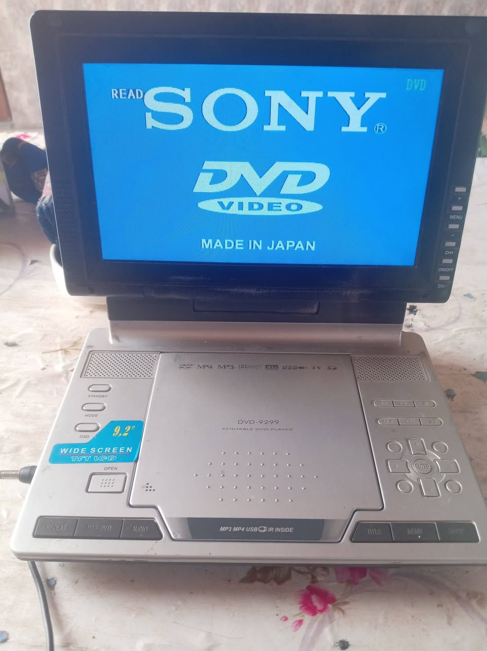 من رخصت مدير الكروب للبيع دي في دي وياه 30 قرص مكاني بغداد السعر خاص ***********a
