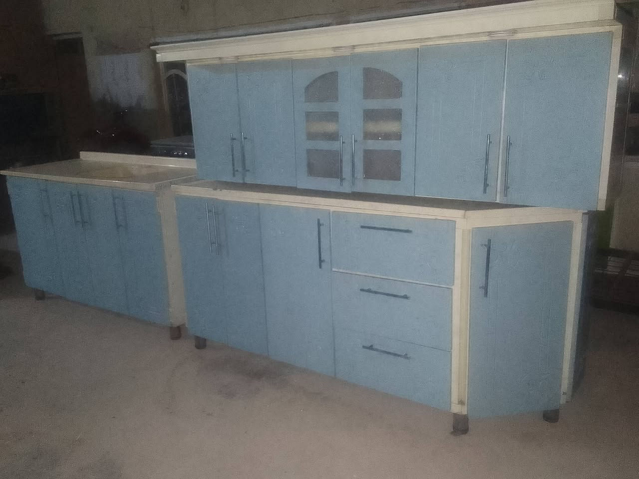 كاونترات الامنيوم البوب اج دي القياس مترين والسنك متر ونص كله مرمر اصلي الشراي يتفضل خاص مكاني بغداد حي اور رقم الهاتف بي واتساب اي ستفسار خاص ***********
