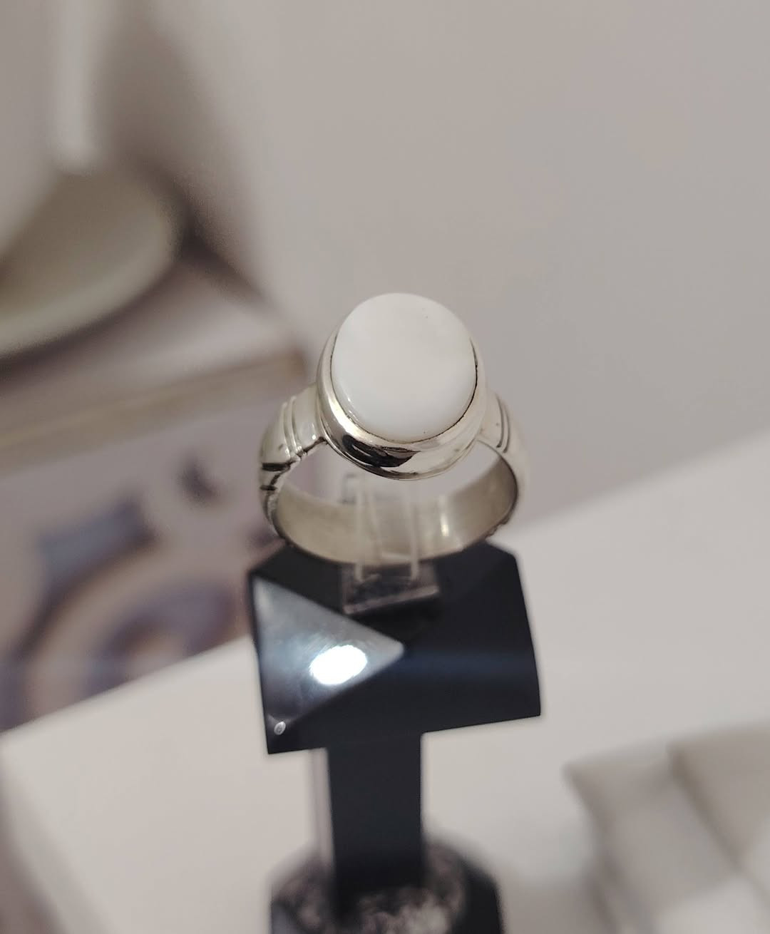 خاتم من حجر العطف الطبيعي البحري
صياغه ثقيلة وجميلة فضه عيار ٩٢٥
يوجد توصيل إلى جميع المحافظات
التواصل ع الخاص او ع الواتساب ***********
