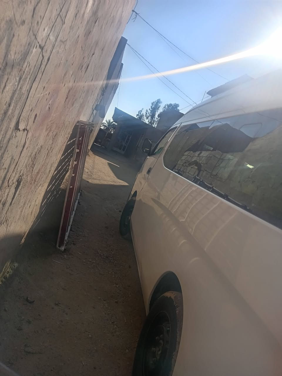 السلام عليكم نيسان موديل 2015 فيها الصبغ وبيها طخه
و***********
