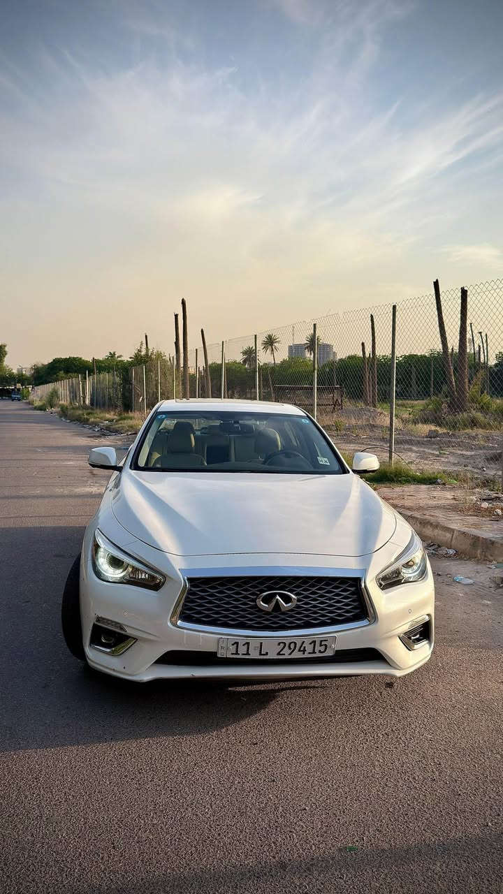 🔥 للبيع | Infiniti Q50 AWD Lux 2022 🔥
للراغبين بالفخامة والأداء الرياضي والقوة، سيارة مميزة بحالة ممتازة ومواصفات متكاملة.
🚘 Infiniti Q50 Lux AWD�📅 موديل 2022�⚙️ محرك 3.0T Twin Turbo�🛣️ ممشى 75,000 كم�🎨 اللون الخارجي: أبيض�🛋️ الداخلية: أبيض وأسود�🇺🇸 وارد أمريكي� ✅ صبغ قطعة واحدة فقط
صور الحادث موجودة ويا الصور
⭐️ المواصفات:�✔️ نظام دفع رباعي AWD�✔️ كاميرات 360 درجة�✔️ حساسات أمامية وخلفية وجانبية 360°�✔️ رادارات أمان�✔️ نظام النقطة العمياء (Blind Spot)�✔️ دخول ذكي بدون مفتاح�✔️ Apple CarPlay Wireless�✔️ كراسي كهربائية�✔️ تدفئة كراسي أمامية�✔️ خزن لمقاعد السائق �✔️ مرايا جانبية كهربائية�✔️ مرايا داخلية تعتيم أوتوماتيكي�✔️ داخلية جلد فاخرة�✔️ مثبت سرعة�✔️ شاشات متعددة�

‎السيارة استخدام شخصي ومعتنى بها بشكل ممتاز، جاهزة للفحص بأي مكان، والمحرك والجير والشاصي بحالة ممتازة.
‎💰 السعر: 19,500 دولار
📍 بغداد
*********** بغداد, العراق
