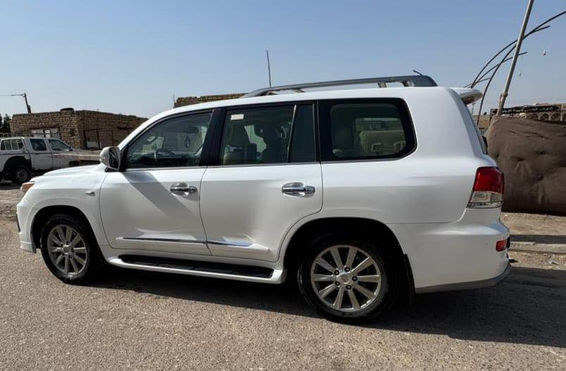 لكزز كفاله عامه سياره جديده حيل  الهاتف ‭
المديل 2011
‭ 0780 157 3387‬
  فول موصفات كشنات كهرباء  مري شفط ترحيب مكينه  ثمانيه ستندر 5700 يعني بين قوسين مفوله موصفات وبسمي تحويل ثانيوم والتعجب ينتصل على الرقم وآنه حاضره
