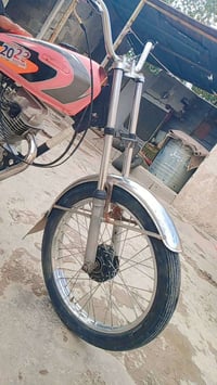 دراج ايراني كوم حديد للبيع الدراجه مكينته جديده بس اتخربط ومعرفة عطله ...