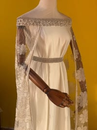 قفطان • مقاس M • نظيف