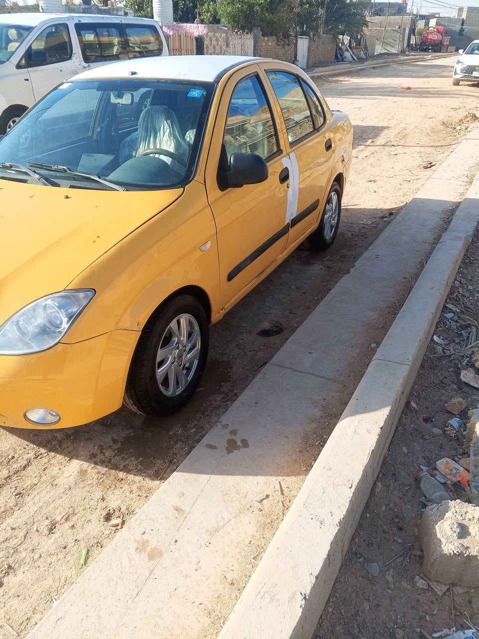 سلام عليكم طيبه موديل 2017 كير مكينه شواصي خير من الله كهربائيات كله شغاله شاشه حداديه 80 بل ميه بنيد مبدل وبيه باردات بصيطه السياره بسمي الهزه جديده رقم هيئه وغرامه مصفره السعر 40 وبيه مجال المكان حله مقابيل المرور الاستفسار ***********
