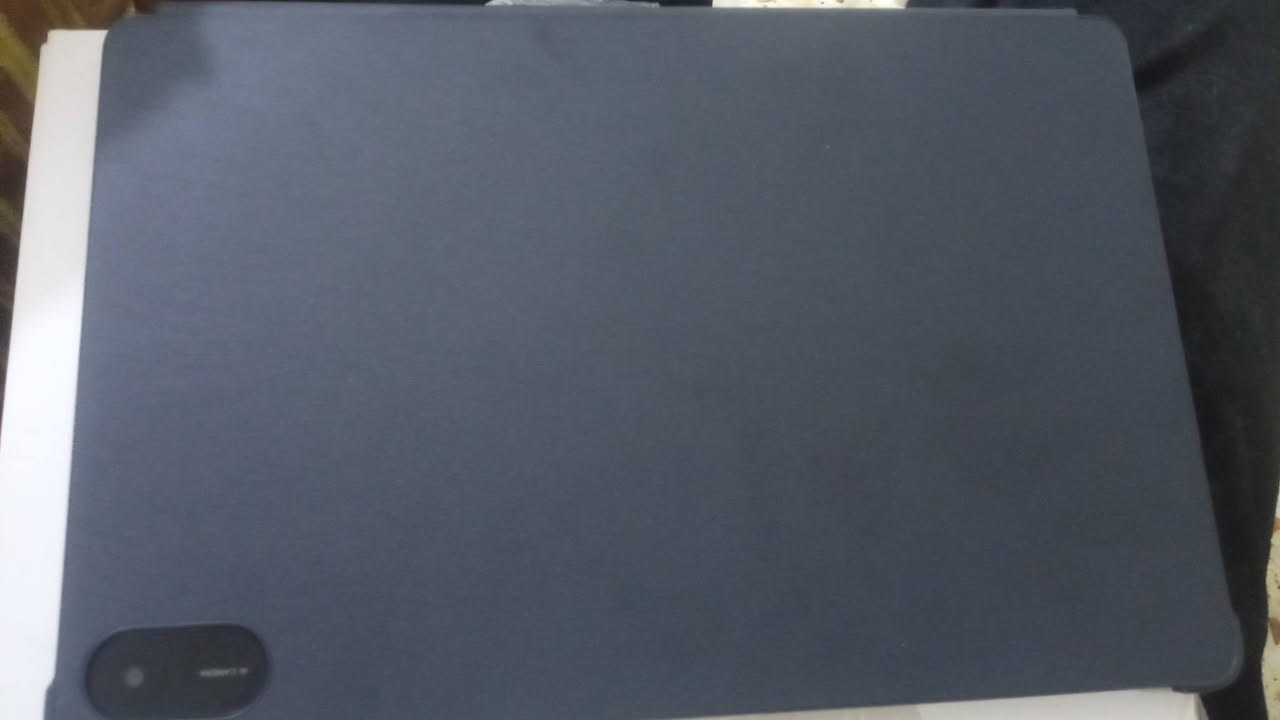 سلام عليكم ايباد هونر 11".  
HONOR pad X8a11

ذاكرته 128وصارلي 5تيام من مشتري العنوان حلة شارع 80 مال كربلاء وهذه رقمي ". ***********
