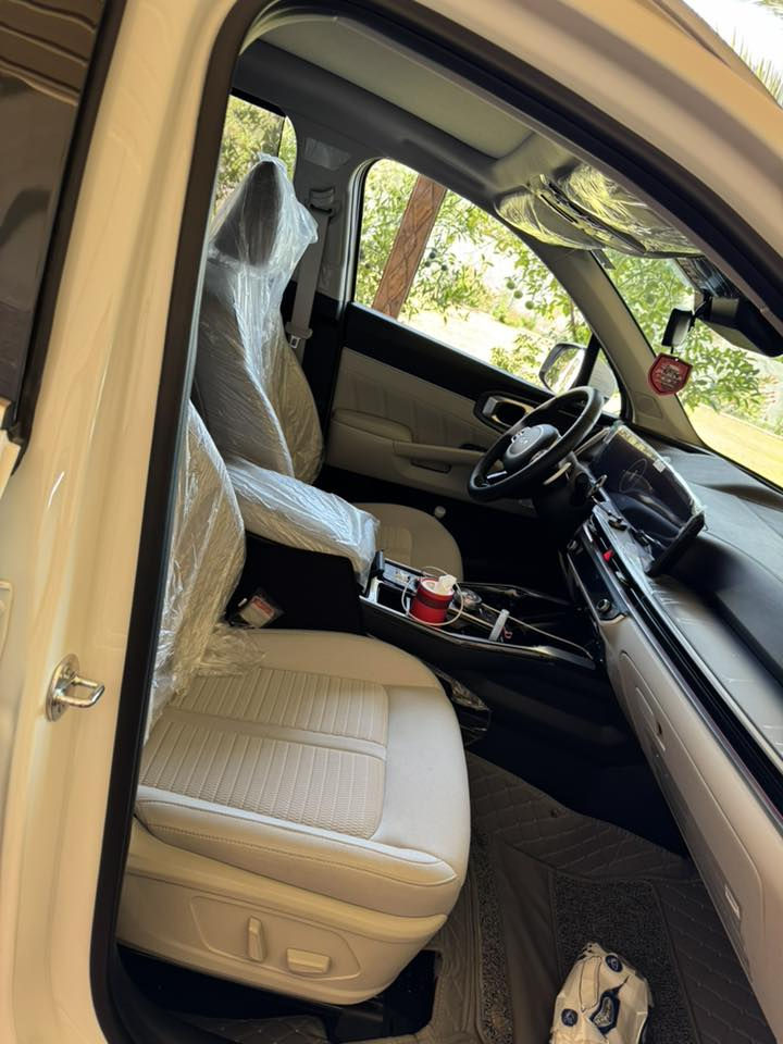 السلام عليكم
سورنتو 2025
داتا شو
كامرات4./360
تحكم بالبصمة تشغيل عن بعد +قيادة الية ترجع وتتقدم
6سلندر
صندوق كهربائي 
ماشية 13الف قابل للزيادة 
مكفولة كفالة عامة 
***********
السعر $$$$35/500دولار
