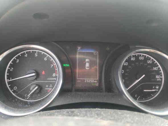 كامری ٢٠٢٠ بەسمە (٤) پارچە سبوغ  بێ ئێرباگ کەمێک سندوقی هەیە ناو حەوزی تایە نیە ، تەنها (٨٨) مایلی ڕویشتوە سەنەوی هەزەی نوێ یە (٨ )وەرەقە غرامەی لەسەرە دوای معاملە لە سعری کەمدەکەمەوە… 

رقم اربیل 

سعری ١٦٨ کەمێک مەجال

تلفون واتساب (***********) أربيل
