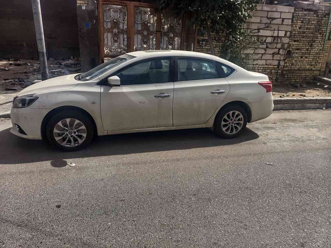 سلام عليكم
سيارة نيسان سنترا موديل 2025 سيلفي 
السيارة زيرو ماشية 100 كيلو فقط مال الهزة والترقيم
رقم اربيل وكالة مجانية
تريد وكالة تريد تحويل
محرك 1600
نظام Eco
مانع انزلاق
تحكم ستيرن
فتحة سلايت
شاشة
كاميرا
تبريد قطعتين 
السعر 137 وبيها مجال قليل للشراي 
العنوان البصرة ياسين خريبط ***********
