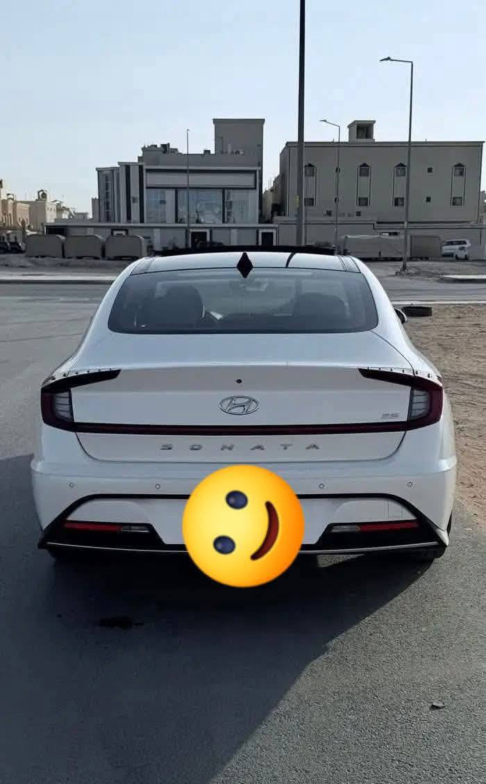 بدون مقدمه اخر سياره لشهر 7
السلام عليكم 

سوناتا    2020  فول موصفات ع الاخير 

خليجي كفاله عامه من دعاميه لدعاميه 

سياره نضيفه وجديده ومماشيه هواي 

يعني سياره تاخذها مني تروح تطلع بيها تراي للسعوديه 

سياره متتعوض هاتف ***********/ ***********

سعرها 199 بشهر 3 نضام كمبياله
