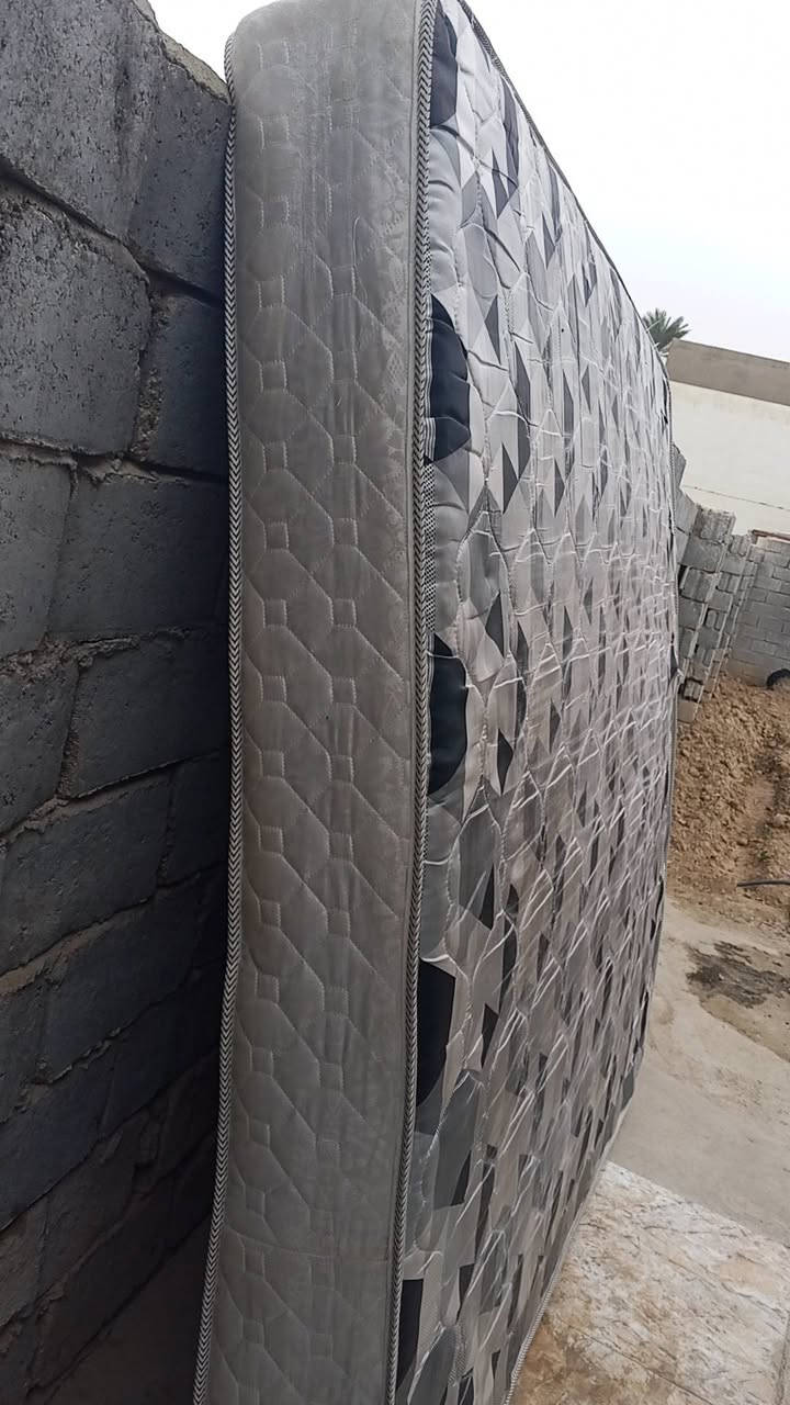 السلام عليكم دوشك جربايه للبيع الحجم الكبير سعر 75 وبي مجال المكان بابل ناحية النيل الاتصال ع الرقم ***********
