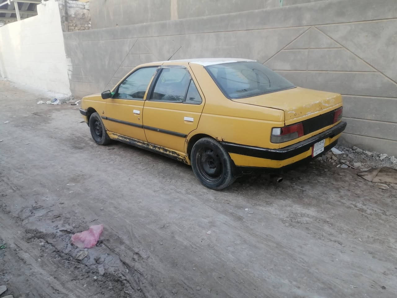 سلام عليكم بيجو روه مكينه وكير محور ونجي سياره شغاله سنويه صاقطه ***********
