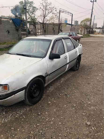 سلاوتان ليي بيت ئةم فيكتراية بؤ فرؤشتنة 
مةكينة 16قايش پانة  سةنةوي لةگةلة  گير و مةكينة بةشةرتة تةقةو رةقة بةشةرتة مووس و براوة بةشةرتة  مالي مةدةني بةشةرتة مالي دؤستة
سحري 10وةرةقة  شوين حاجياوا ژ.م *********** رانية
