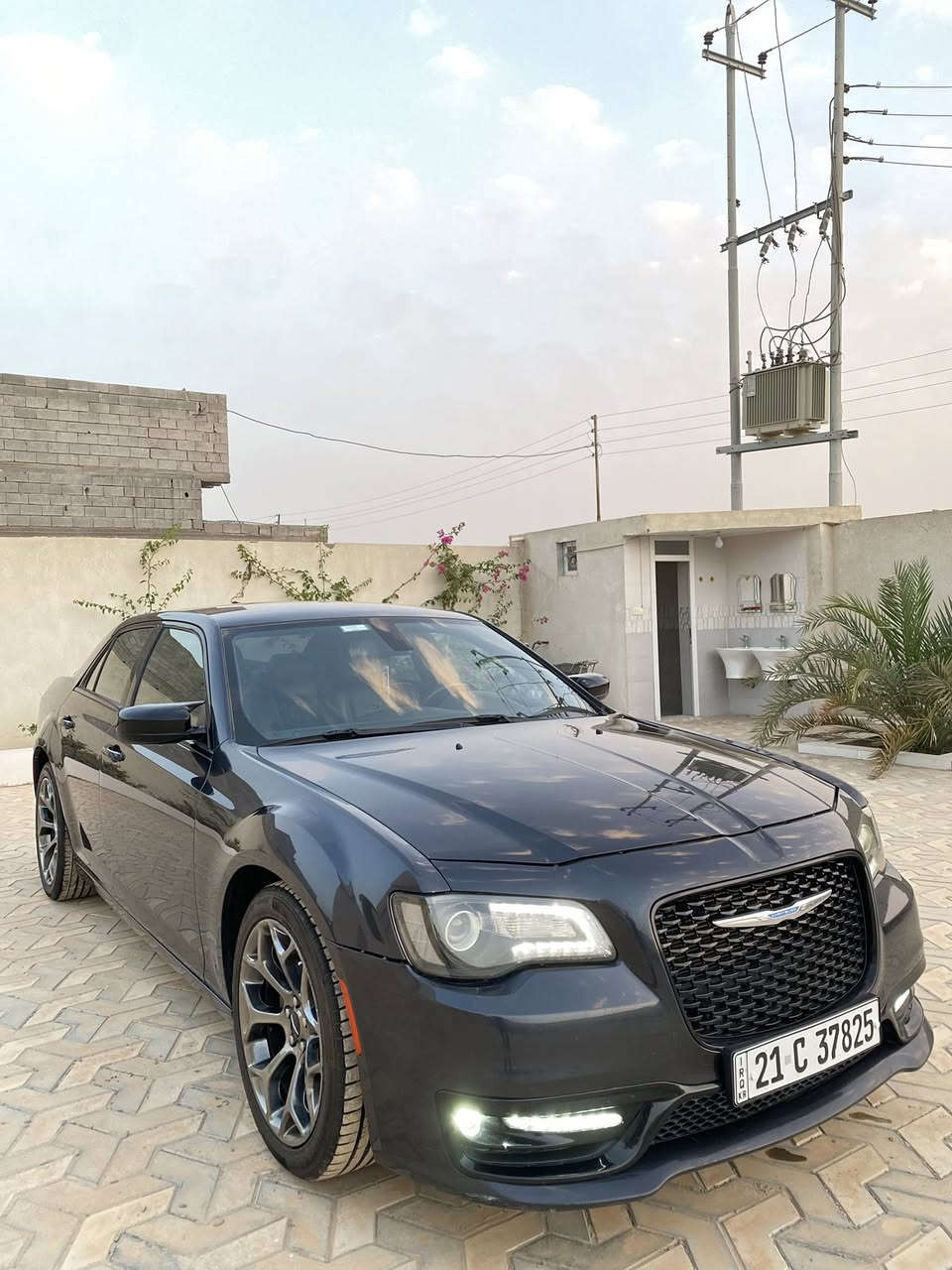 سلام عليكم أوباما لبيع مديل 2018 كندي داخله كلين وصار بيها بارد وصبغ باب السايق والباقي مكفول فول موصفات ما عدا الفتحه  (S) السعر 230 وبيها مجال قليل الاستفسار الاتصال على الرقم *********** المكان البصره الزبير
