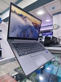 HP ZBook 14G8 • i7 الجيل 11 • رام 16GB
