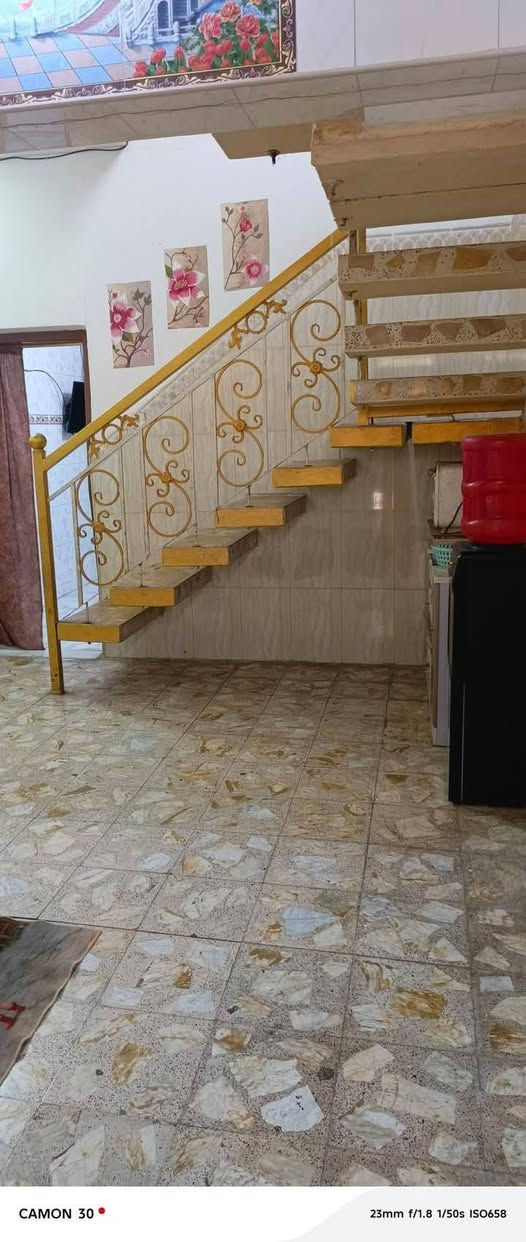 يا الله
بيت المساحه ١٦٥ طابو زراعي دور الحجر خلف المعلب ع شارع السنيه مباشر بناء طابوق صب مسلح 
استقبال وصاله وغرفتين وصحيات داخليه وخارجيه وگراج سياره 
للاستفسار‏‪***********‬‏
