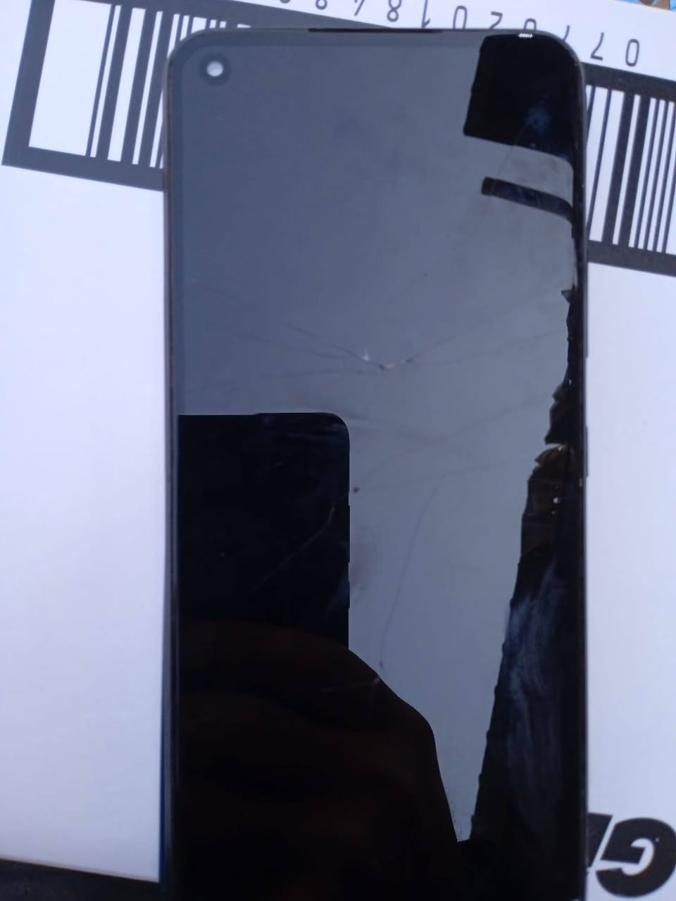 انفنكس هوت 10ذاكرة 64بطارية 6000جهاز قمة روعة  بي هاي الافطور بالشاشة  مامثرة علئ المس مراوس  اوبيع  ***********
