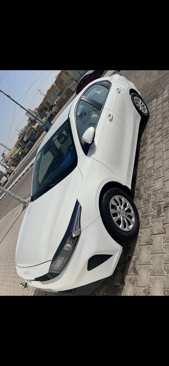 سلام عليكم للبيع سيراتو ٢٠٢٤ كفاله عامه ماشيه ٥٥ الف مكينه الفين سياره كلهه شركه سبير منازل اخوان كاتب كفاله يعني سياره جديده رقم بغداد باسمي عنواني بغداد الدوره *********** ☎️
