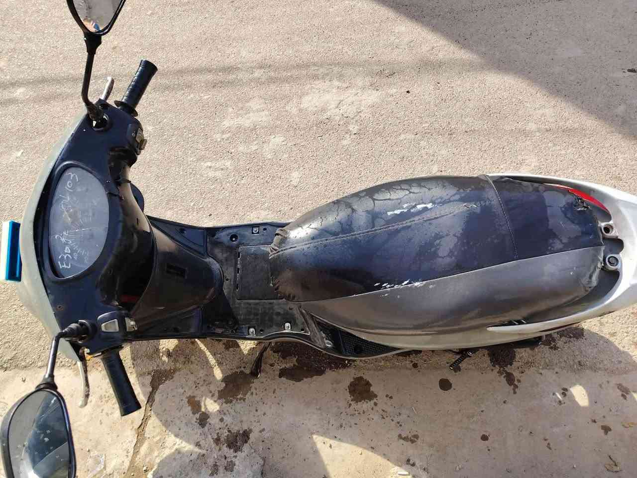 سلام عليكم دراجه سعرها 300وبيها مجال بسيط مكاني الزعفرانيه  تواصل خاص***********
