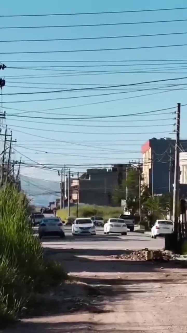دار للبيع في دهوك معسكر دوميز قرب المسطوصف مساحه 125 متر وجها شروق سعر 3 دفاتر و مجال او يرهم مقدمه والباقي قصت شهري تفاصيل أكثر خاص او اتصل ***********
