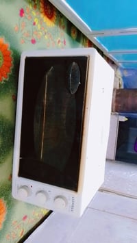 اوفن جديد • يحتاج تنظيف • حي الشهداء