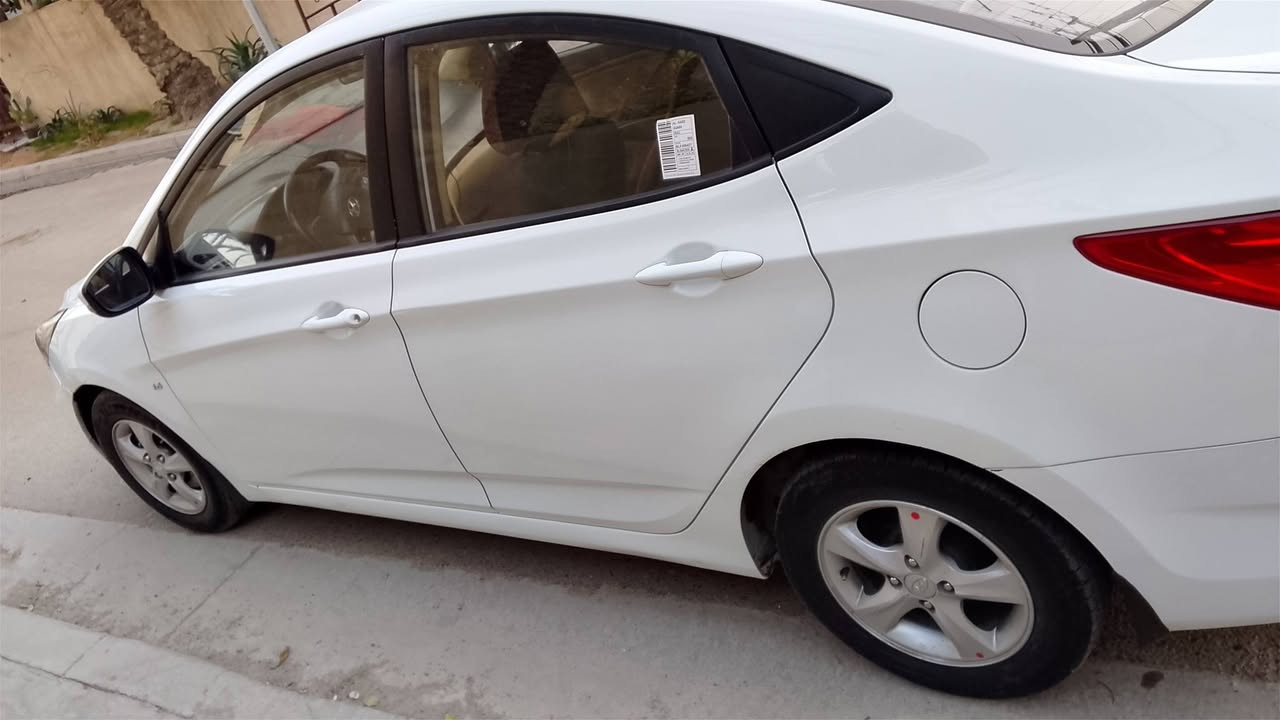 السلام عليكم اخوان 
اكسنت2013
خليجي 1600 كير مكينه مكفول سياره بيه صيغ دواسه اليمنه ويم قبق بانزين   السعر 102 مكاني بغداد الغزالية للاستفسار الاتصال على الرقم ***********
