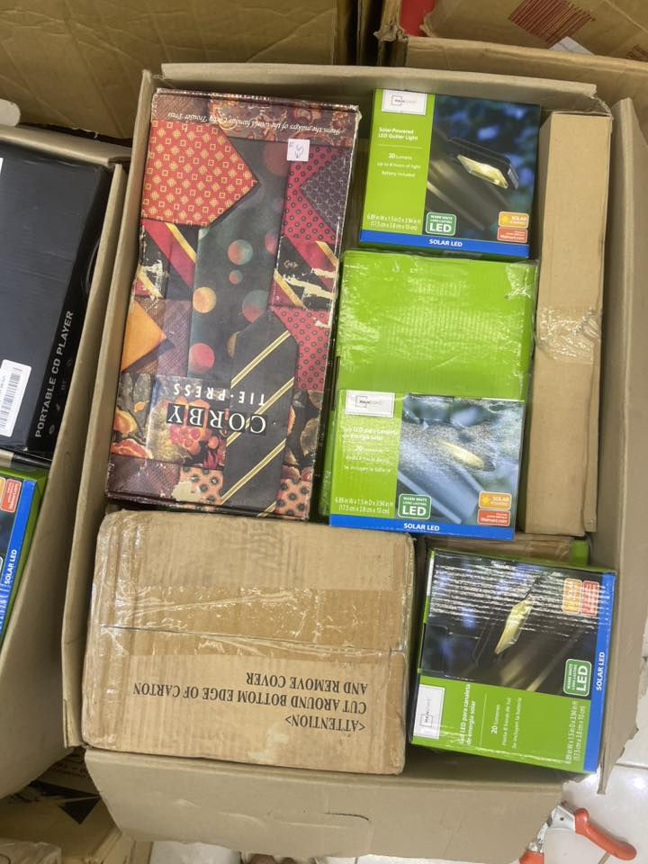 السلام عليكم شلعه اجهزه امزون وبريطاني  متكونه من الكراتين الي بلصور والشرح للفديو  اكثره ماركات الي على باب الله يراسلني خاص او يكتب تم ويراسلني


**إذا كنت صاحب هذا الإعلان وتريد حذفه لأي سبب، رجاءا أرسل رسالة إلى الدعم الفني**