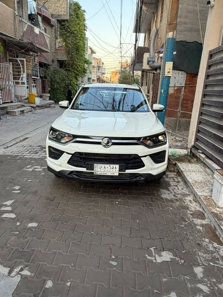 السلام عليكم لدي سانك يونك كوراندو للبيع موديل 22 نص فول السيارة جديدة بعدة مكفولة كفالة عامة ماعدة تكحيلة بالدعامية الامامية والباقي مكفول ماشية 22 ألف تبريد ثلج تدفئة سبير منازل السيارة بعدة على البلاد السيارة ماخذة اقساط اليشتري مالة علاقة بالأقساط لان اني أكملهن كلهن يعني ياخذ وكالة لحد متخلص الاقساط السعر 160 للاستفسار الاتصال على ***********
