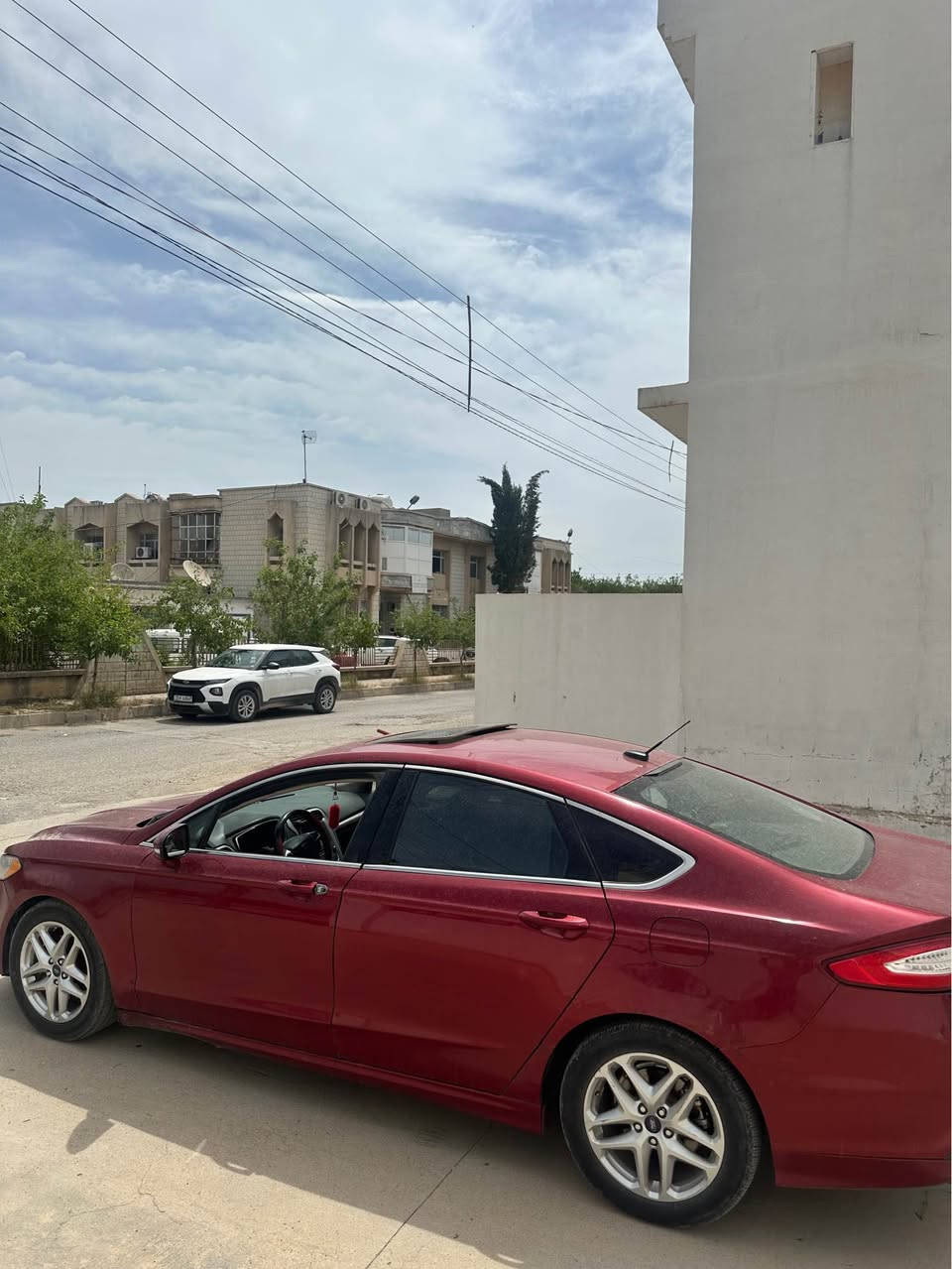 سلام علیكم برادەران
فۆرد ڤیوژن بێڕەقەمی دوبەی ساغ ساغ 
سەیارەكە عیزام بۆیاخە بێ دەعم پێش و پشت كەپس 
گێڕ و مەكینەی بێ عەیب تەبرید بەشەرت 
٢٠١٦ فول فول  جڵد و ھیتەر و سڵاید كوشن خەزن سوكان ھیتەر  شاشە و كامێرە و عاسە  كارەبایی بەشەرت مەكینە 15 تۆڕبۆ  بۆ فرۆشتن و ئاڵوگۆڕ
*********** خناقين, ديالى
