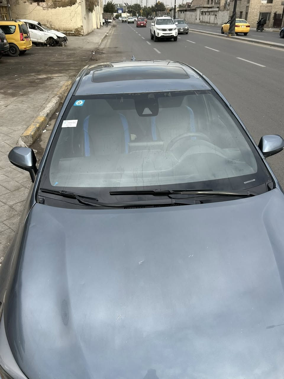 سلام عليكم كورلة 2020 SE  فول. موصفات فتحة بصمت باب شيفتات استيرن  وبعد بيهة موصفات هواي.  بصمتين بيهة  حادث السيارة جاملغ امامي. فقط. بل العراق بيهة طهة جوة قبق البانزين 
السيارة عليهة ادامة كاملة من دهن كير بلكات مجاول. فلاتر شوتة فلتر بانزين كاملة السيارة السيارة بسمي. سنوية جديدة رقم جديد السيارة نقصة دبل فقط. تعبان مكاني. الوزيرية. 
السعر 125 وبيهة مجال 
***********
