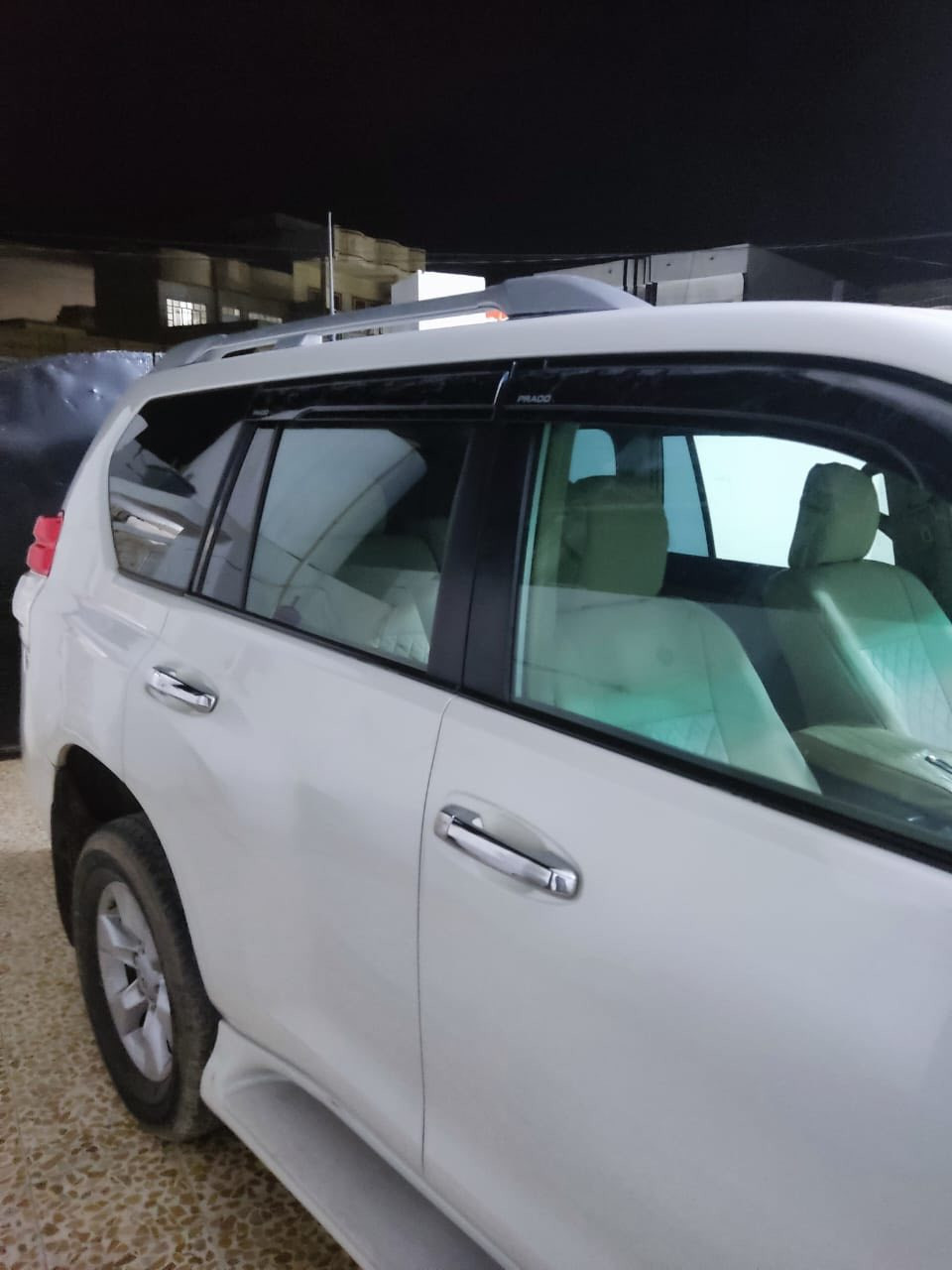 سيارة برادو
موديل 2010

محرك4

كابون بانزين

رقم اربيل
عنوان ناحية الكوير 
الاستفسار الاتصال عل هذا الرقم ***********
