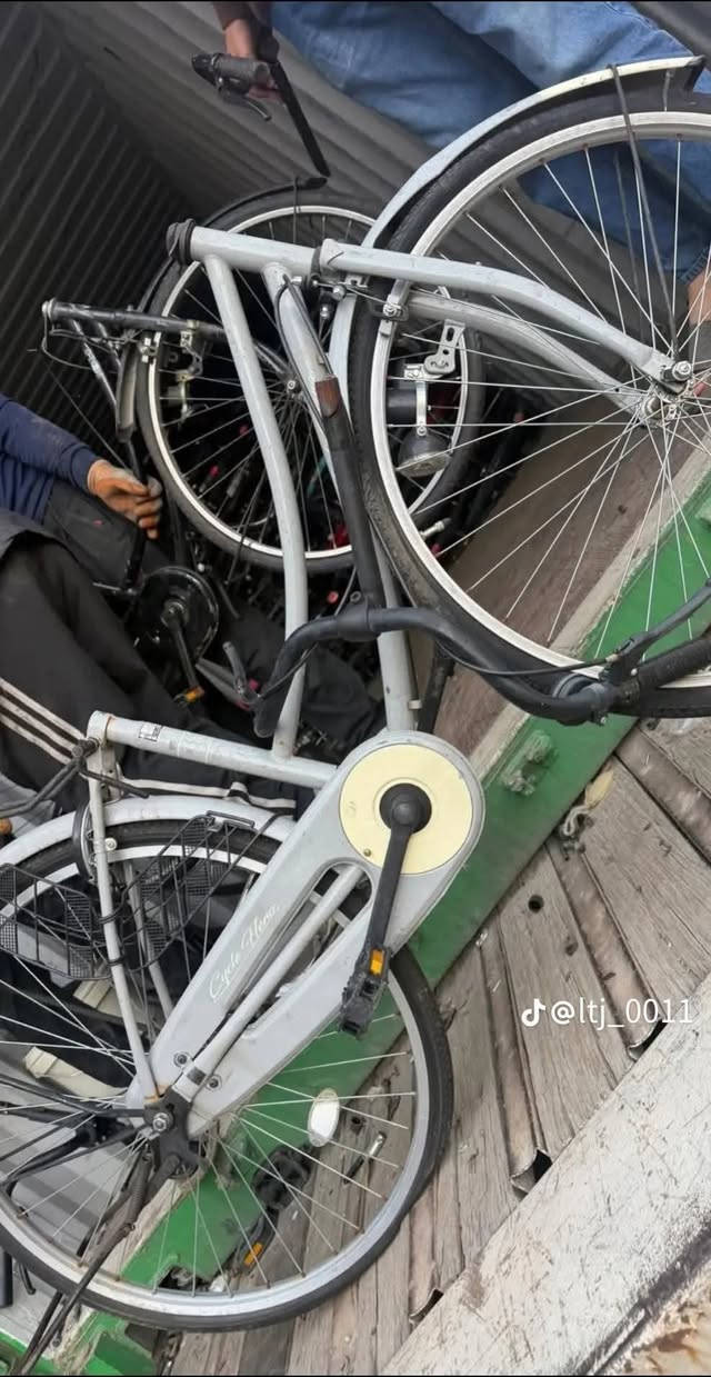 بايسكل للبيع نضيف مال حاويه شركه هافن موديل 2019 سعر 120 وبي مجال


**إذا كنت صاحب هذا الإعلان وتريد حذفه لأي سبب، رجاءا أرسل رسالة إلى الدعم الفني**