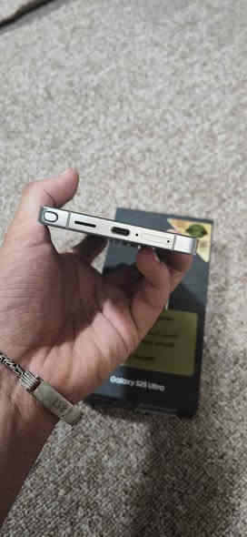 سامسونك اس 25 اللترا
مراوس ايفون 16 برو ماكس 
تيتانيوم ازرق 
256
وكالة عين الفهد كامل ملحقات 
استخدام قليل كلش اقل الشهر 
بغداد كراده 
***********
