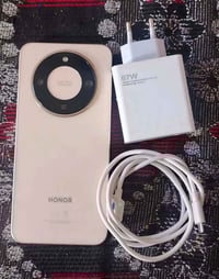 هونر إكس ٩ • ٢٥٦ • بطارية ٨٣٠٠